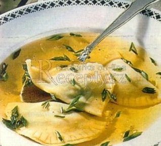 Vývar s masovými taštičkami