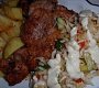 Hořčicová krkovička a zelný salát s dipem