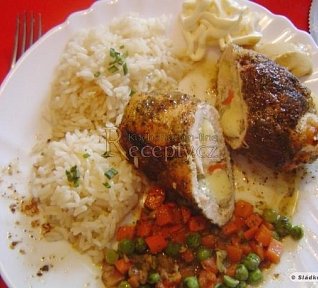 Kuřecí rolky s česnekem a sýrem