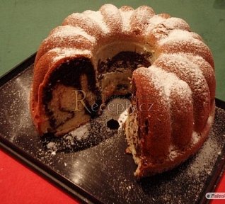 Olejová bábovka s kakaem Olejová bábovka s kakaem