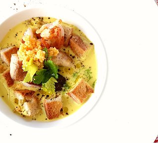 Krémová rybí polévka se šafránem