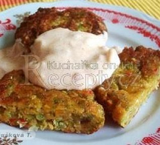 Zeleninové placky s omáčkou