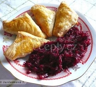 Listové šátečky s červenou řepou