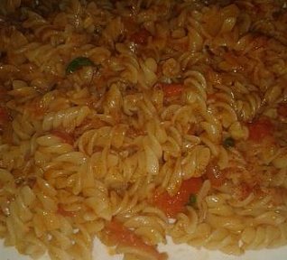 Těstoviny s rajčaty