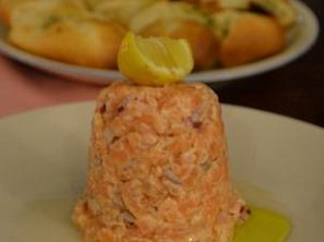 Tatarák z čerstvého lososa