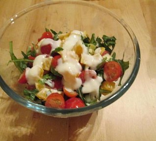 Salát Rukola s cherry rajčátky a pomerančem