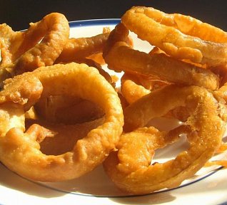 Smažené cibulové kroužky