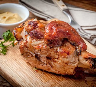 Grilované vepřové koleno