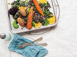 Zelenina Hasselback s čočkovým salátem