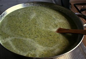 Brokolicovo-cuketová krémová polévka