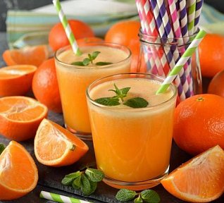 Ovocné smoothie s červenou řepou