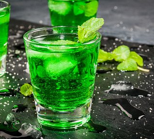 Likér z máty peprné