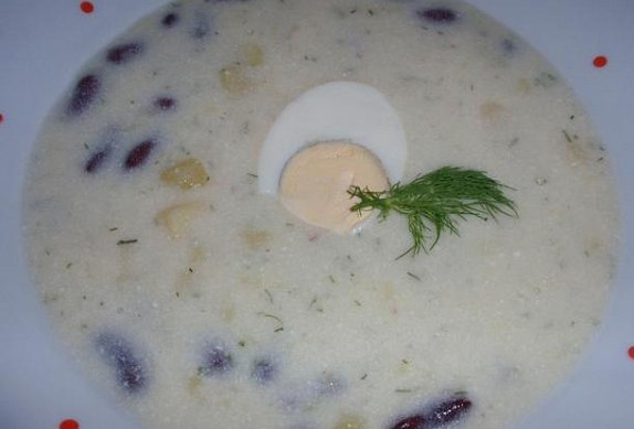 "Zmrzlinová" bílá polévka s fazolemi