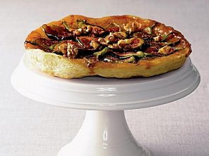 Obrácený fíkový koláč