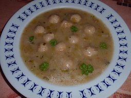 Pórková polévka s knedlíčky