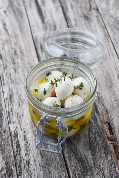 Naložené mozzarella kuličky