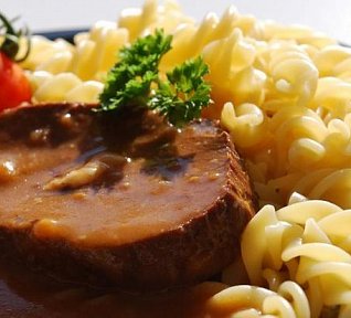 Babiččina zbojnická pečeně Babiččina zbojnická pečeně