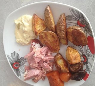 Brambory na plechu s bylinkami