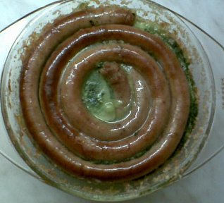 Vinná klobása ve špenátu