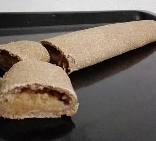 Špaldovo-žitný jablečný závin