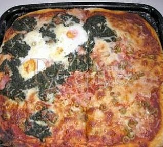 Pizza těsto z pizzerie