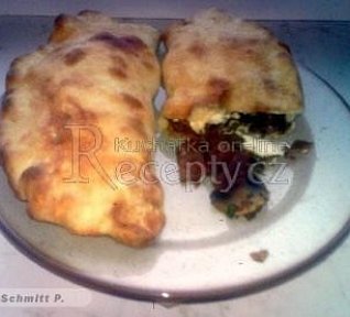 Calzone - Plněná pizza