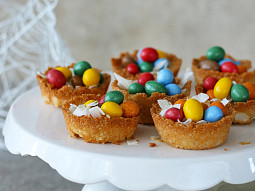 Velikonoční kokosové košíčky