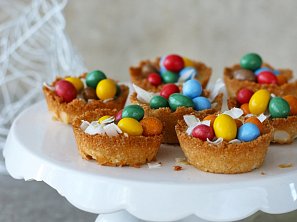 Velikonoční kokosové košíčky