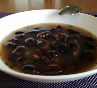 Jarní polévka s fazolemi