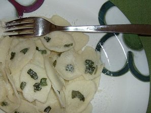 Těstoviny, máslo, šalvěj,...