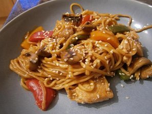 Orientální nudlová směs