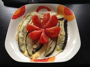 Dušený lilek s vajíčkem