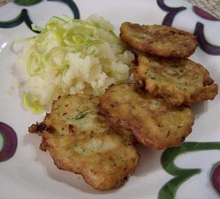 Placičky z ricotty s cuketou a sušenými rajčaty