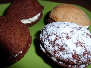 Kakaové ořechy plněné máslovým krémem