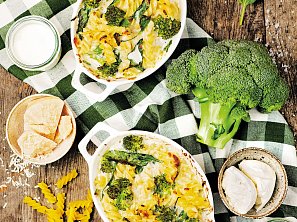 Zapečené těstoviny se špenátem a brokolicí