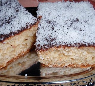 Hrnková buchta s kokosem a polevou