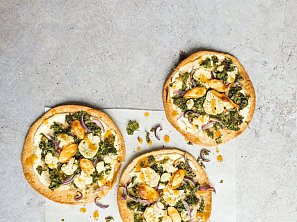 Pizza z arabského chleba Pizza z arabského chleba