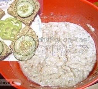 Kjopolo - bulharská zeleninová pomazánka