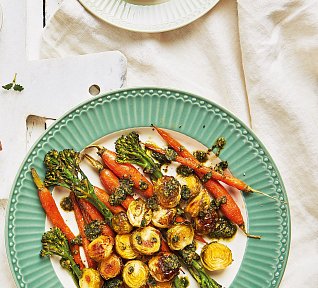 Pečená zelenina s bylinkovým pestem