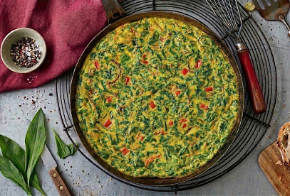Frittata se slaninou a medvědím česnekem