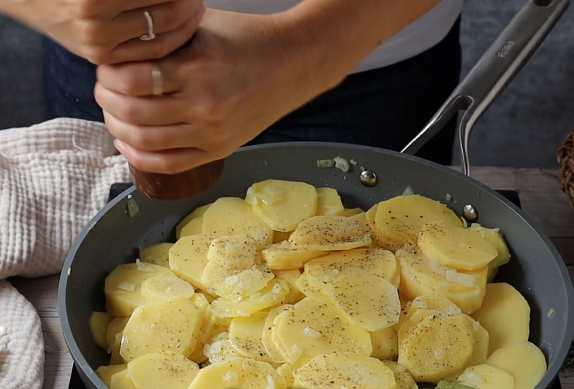 Nejjednodušší gratinované brambory