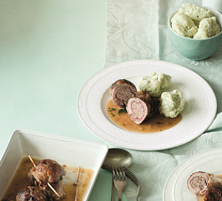 Ptáčky z telecího s krupicovými noky