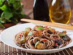 Soba nudle s lilkem a mangem