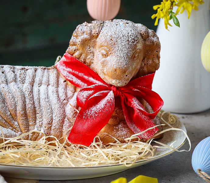 Velikonoční beránek z třeného těsta