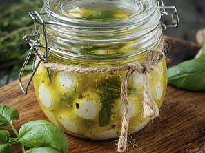 Naložené mozzarella kuličky