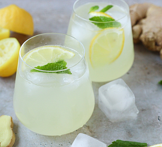 Domácí zázvorovo-citronová limonáda