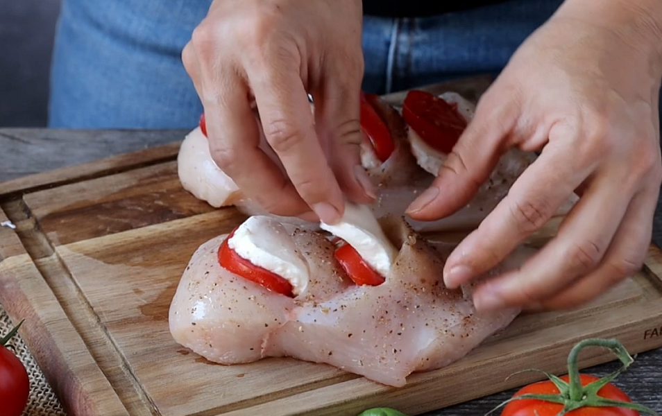 Kuřecí prsa Caprese